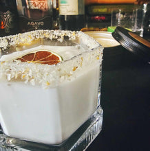 Load image into Gallery viewer, Cocktail Salt Blend: Coconut &amp; Lime Tin 150g
